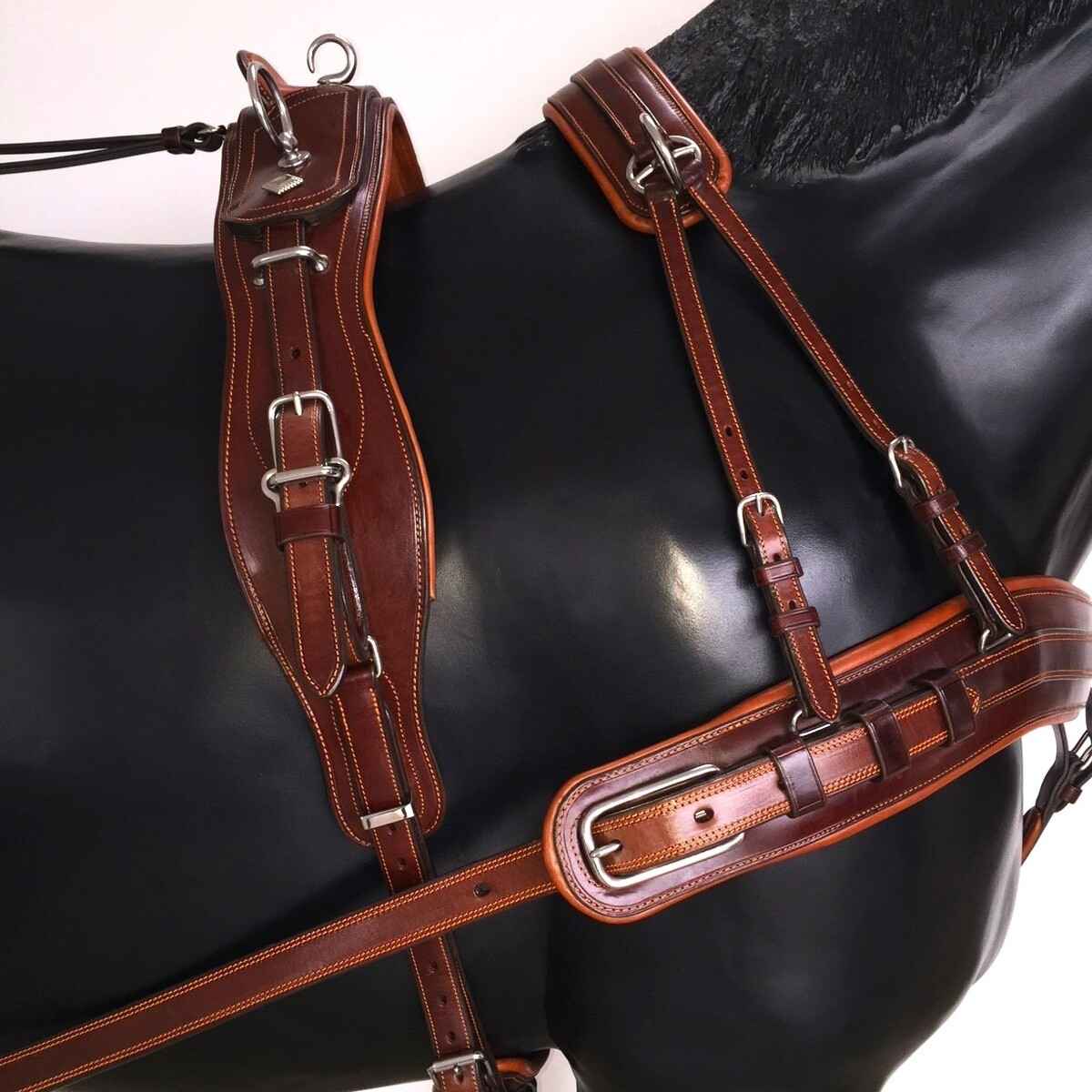 Arden Pferdegeschirr Leder LUX Einspänner Brustblatt anatomisch 